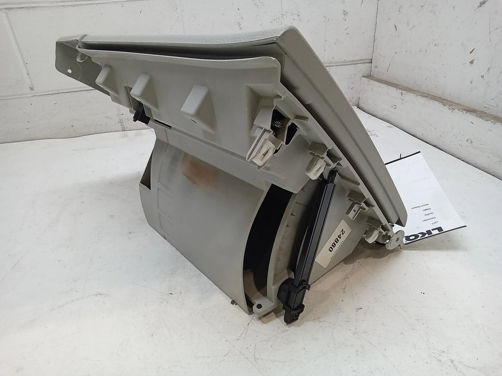 Pre-Owned 17 Jeep Renegade Glove Box OEM (Good)