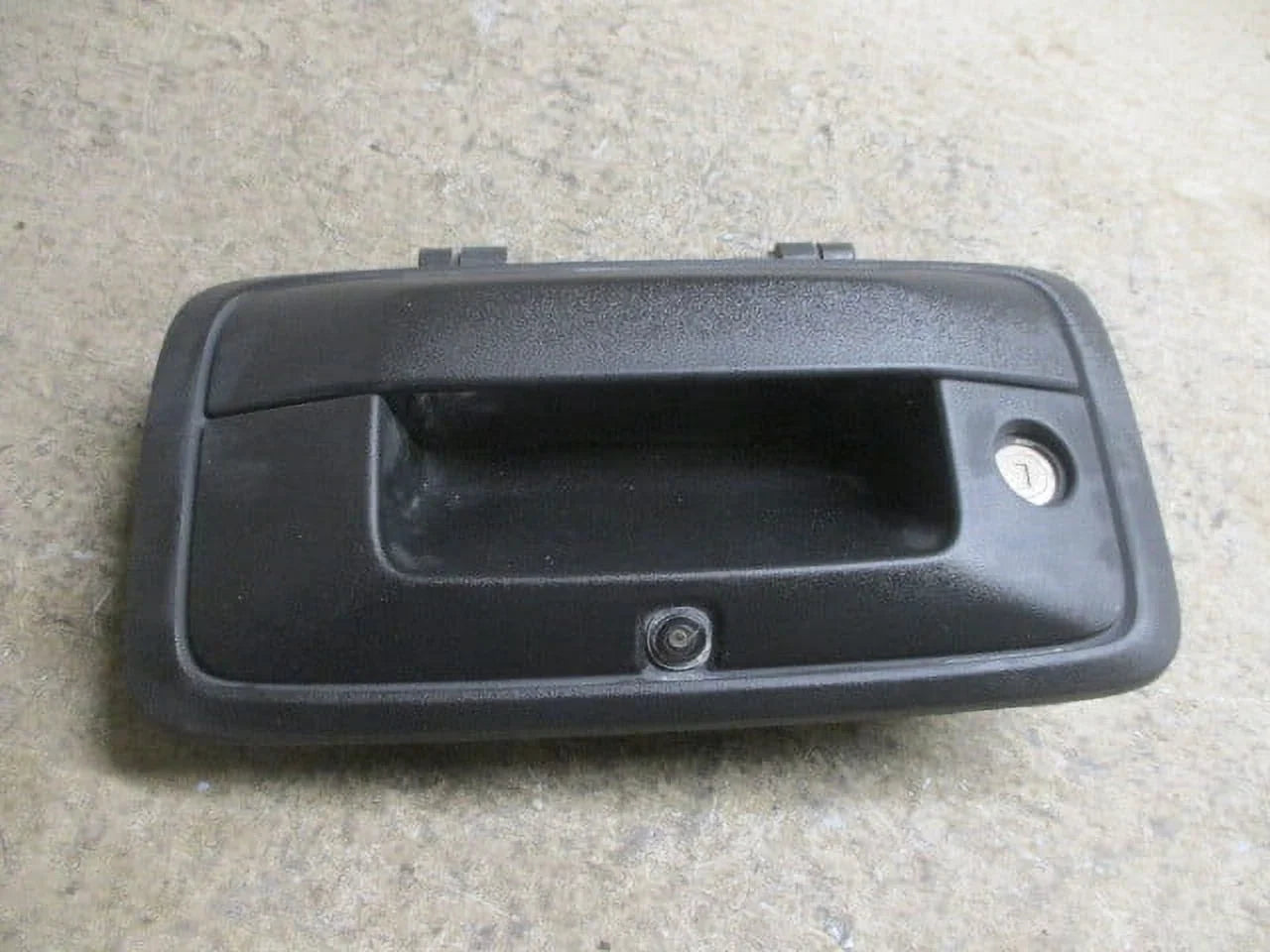 Pre-Owned GMC Sierra 1500 Sierra 1500 Denali Back Up Rear View Camera OEM LKQ (Good)