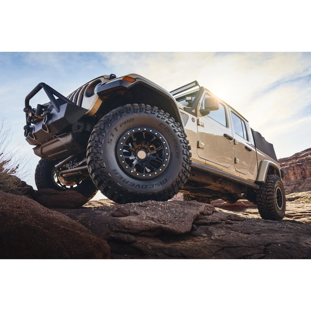 Cooper Protection STT Pro All-Season 33X12.50R15LT 108Q Tire