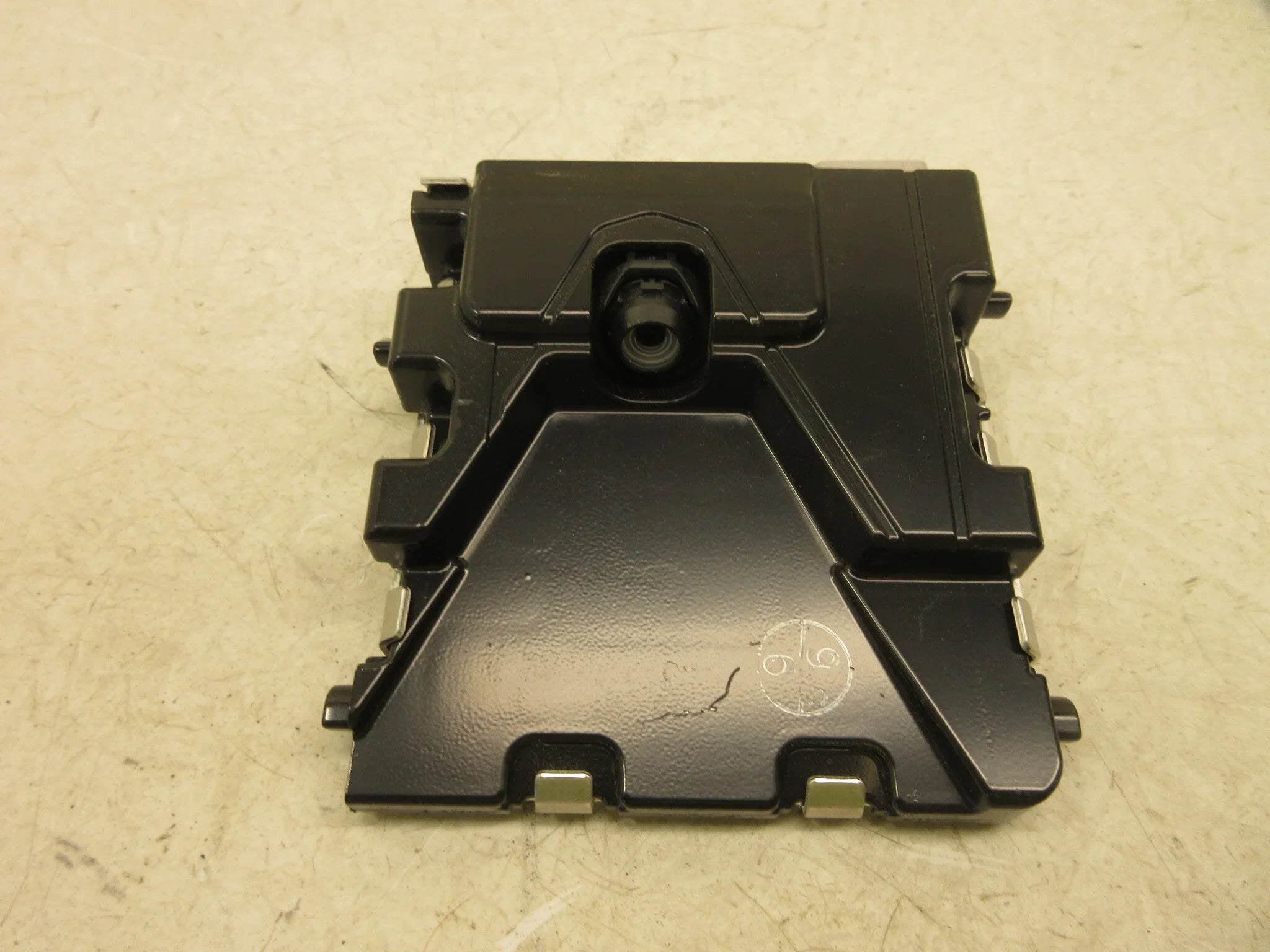 Pre-Owned 17-20 Toyota Prius Windshield Mounted Lane Departure Warning Camera OEM LKQ (Good)