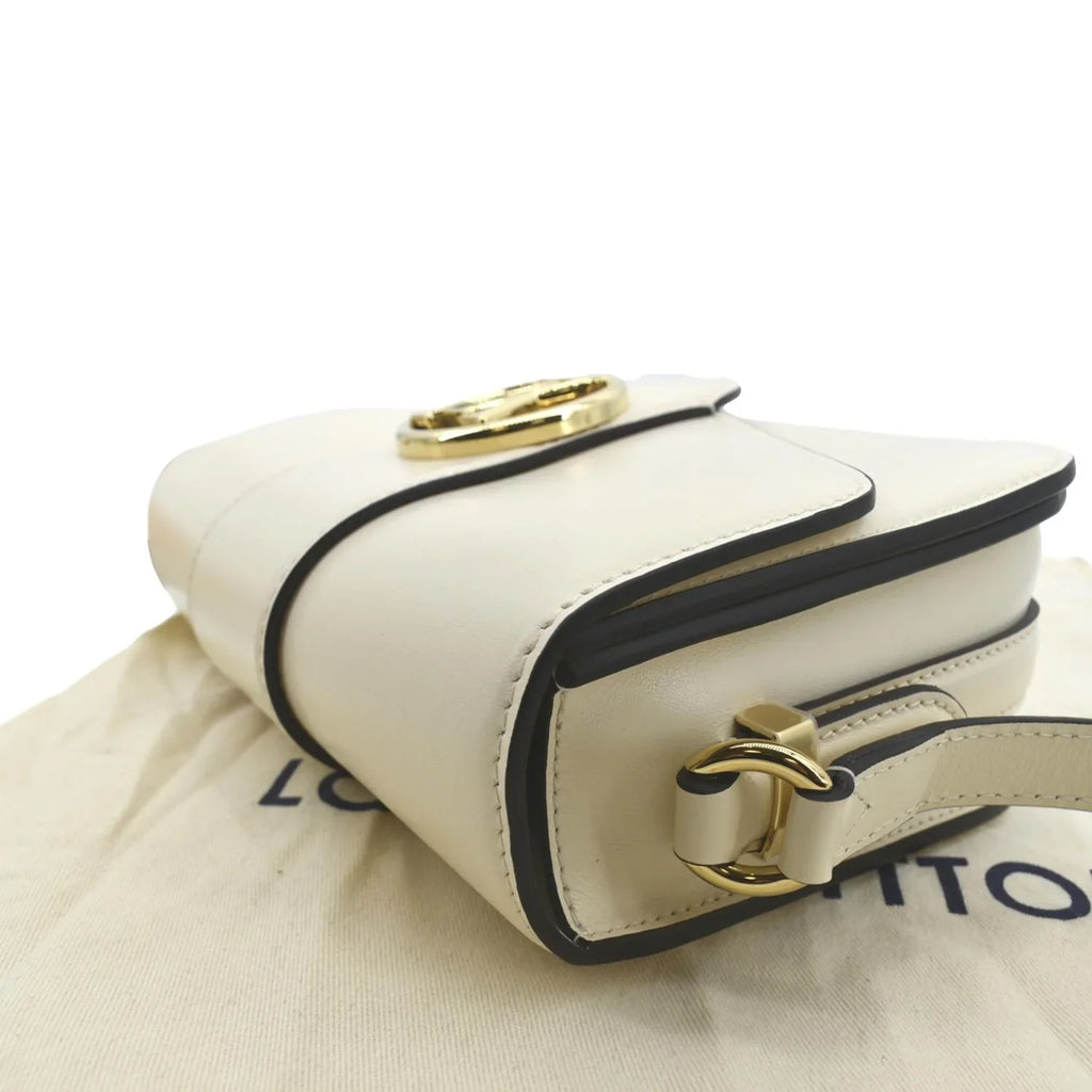 Pre-owned LOUIS VUITTON Pont 9 Calfskin Leather Shoulder Bag Creme